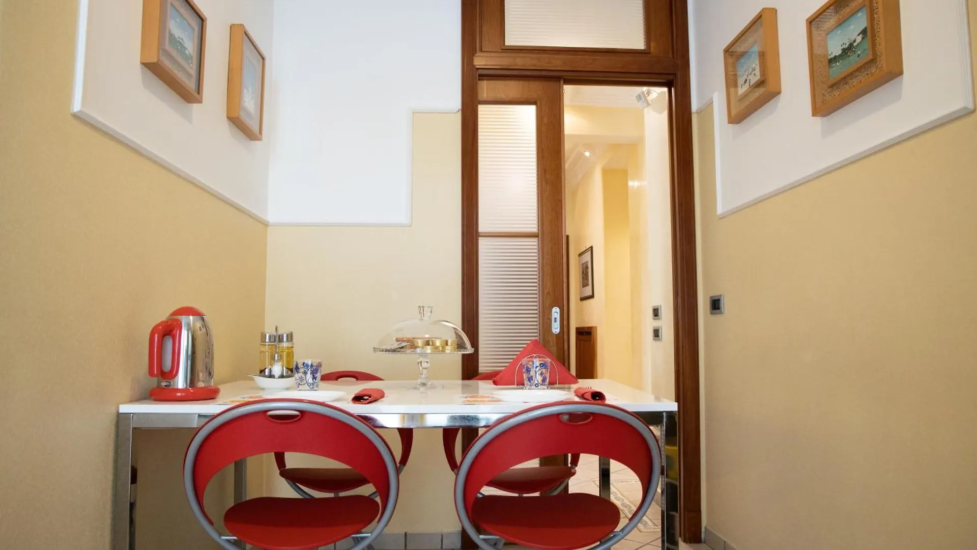 Holiday House Sabina Naples